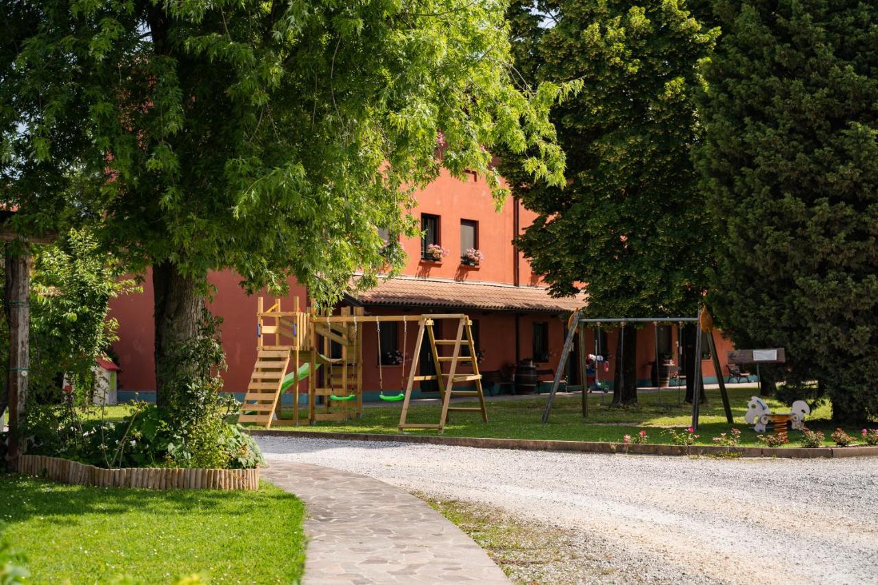 Agriturismo Isola Augusta Palazzolo dello Stella Eksteriør billede