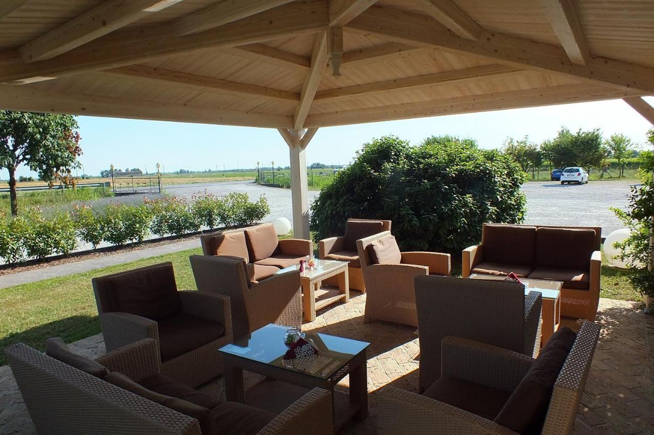 Agriturismo Isola Augusta Palazzolo dello Stella Eksteriør billede